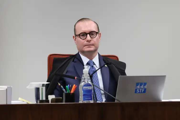 cristiano-zanin-stf-bolsonaro-reus-golpe-guia-da-justica