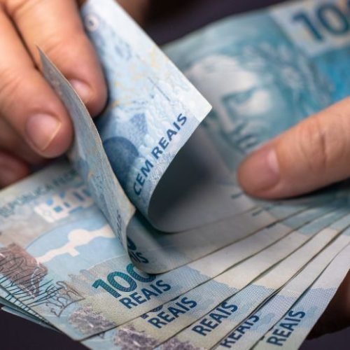 Advogado com poderes especiais poderá sacar créditos do cliente junto com honorários