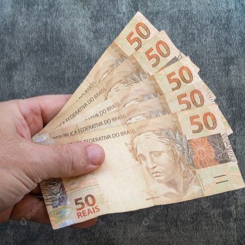 Aposentado consegue reverter penhora de proventos após diagnóstico de câncer