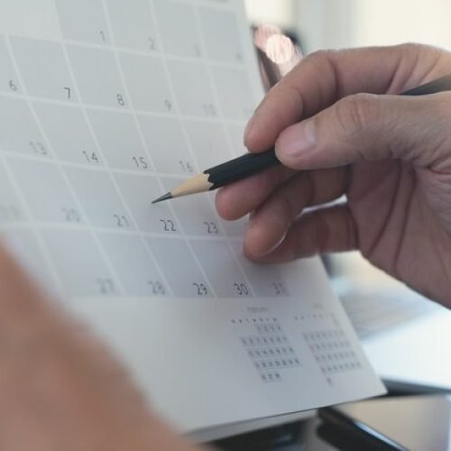 TST mantém justa causa de metalúrgico que apresentou 18 atestados ‘emendados’ com feriados